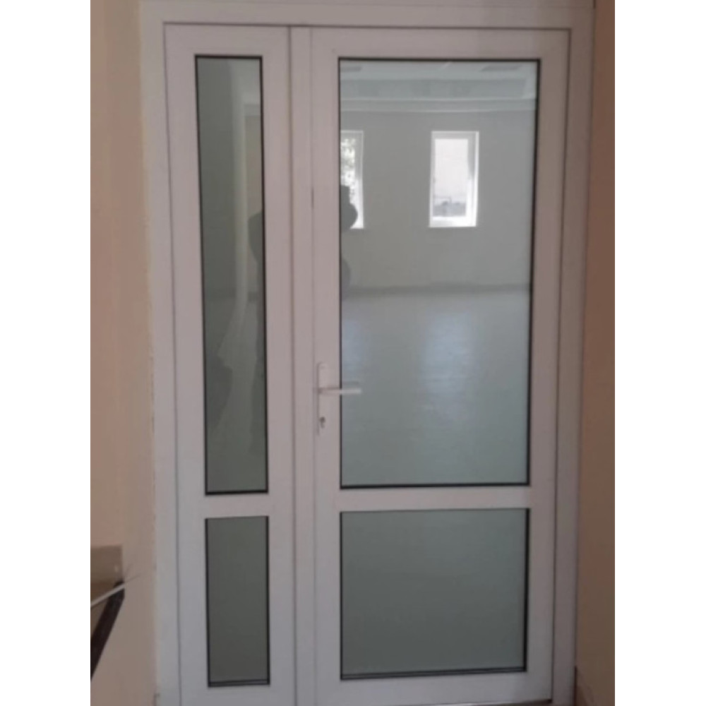 Металопластикові двері REHAU EURO 60 полуторні з поворотно-відкидною створкою 1300 x 2000 мм